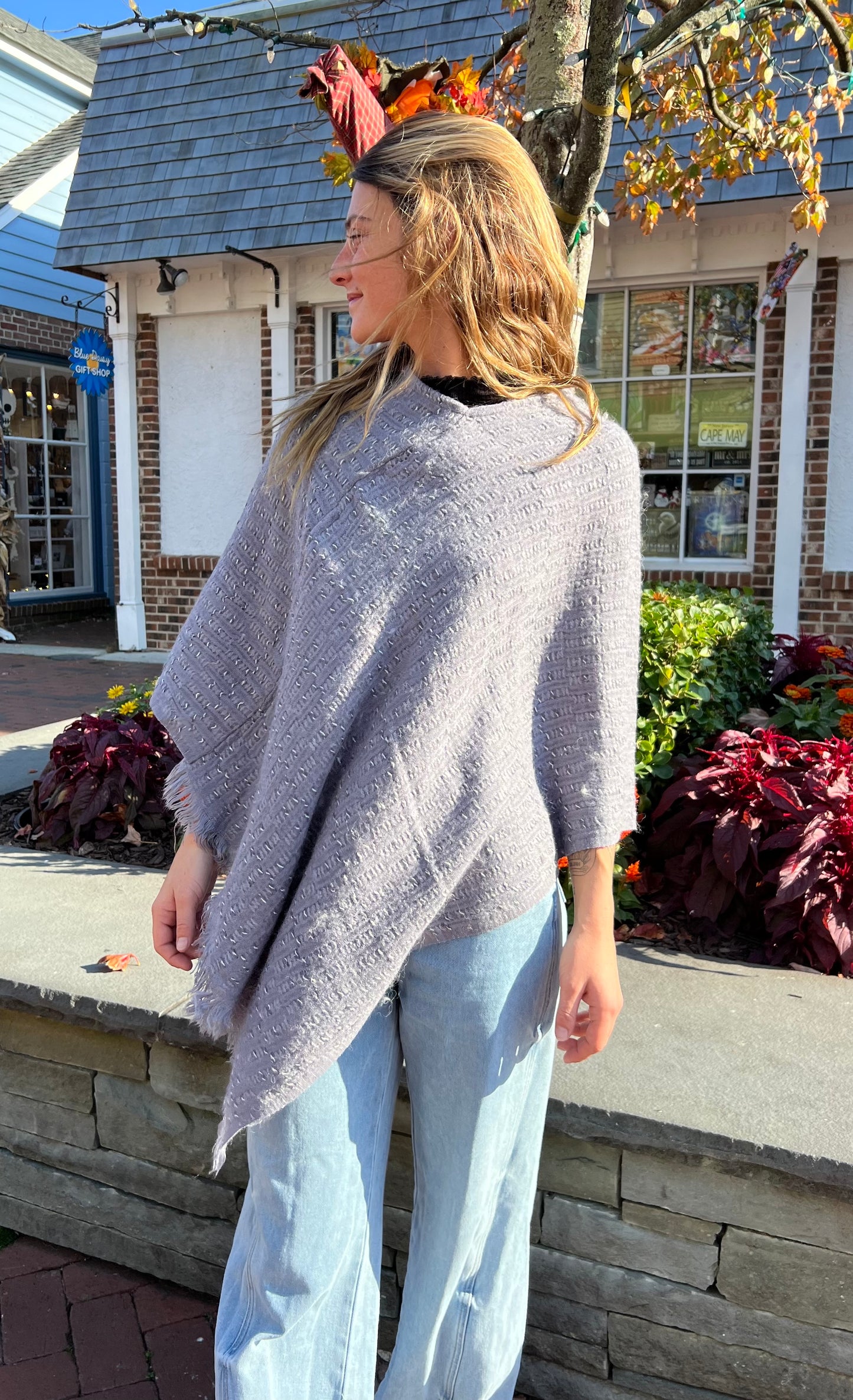 Light Everyday Woven Triangle Poncho
