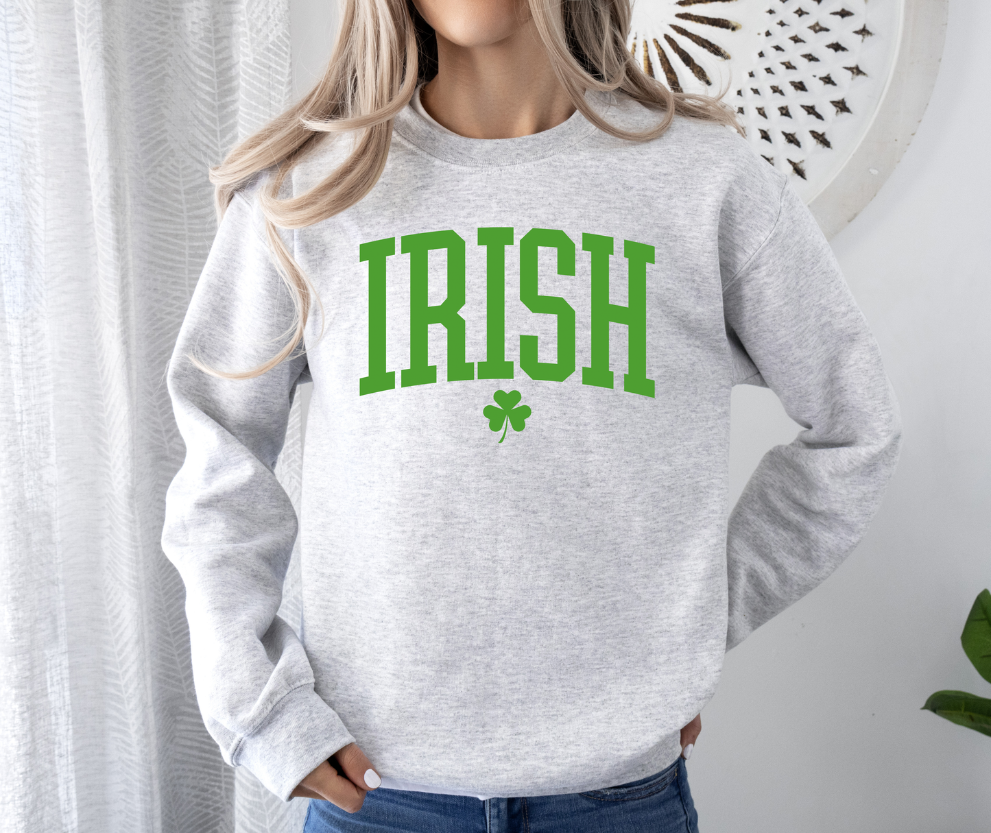 Irish Clover Gilden Crew Neck Sweatshirt - In Grey & White