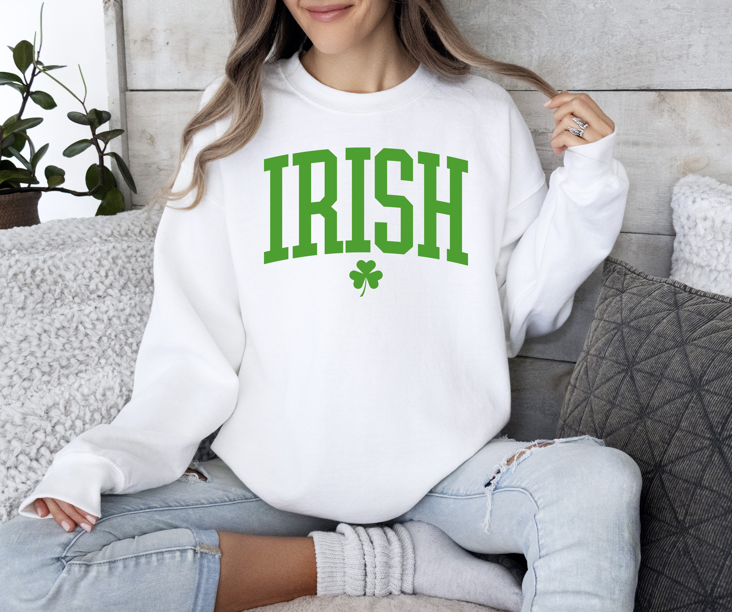 Irish Clover Gilden Crew Neck Sweatshirt - In Grey & White