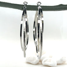 Load image into Gallery viewer, Triple Layer Band Textured Hoop Earring