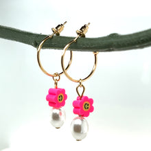Load image into Gallery viewer, Smiley Flower &amp; Pearl Open Hoop Gold Tone Dangle Earring